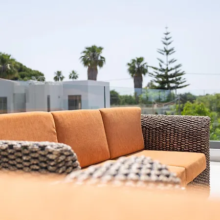 Balance Apartment Kourouta